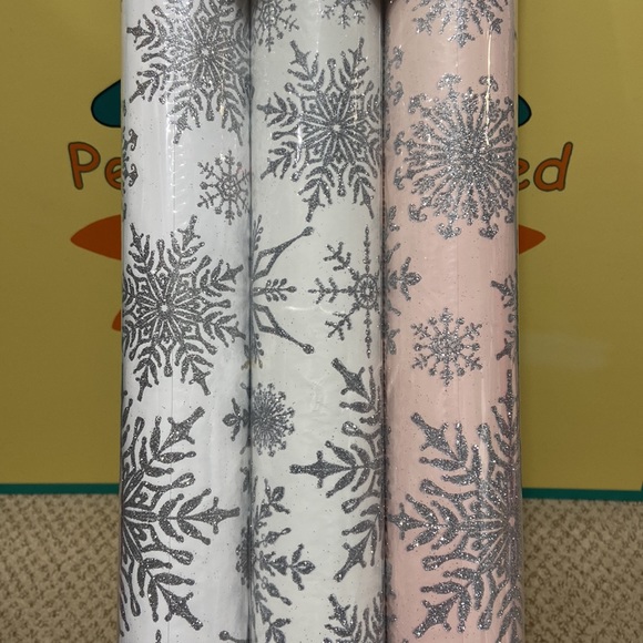 Punch Studio Christmas Glitter Gift Wrap & Tag Set - Picture 2 of 4